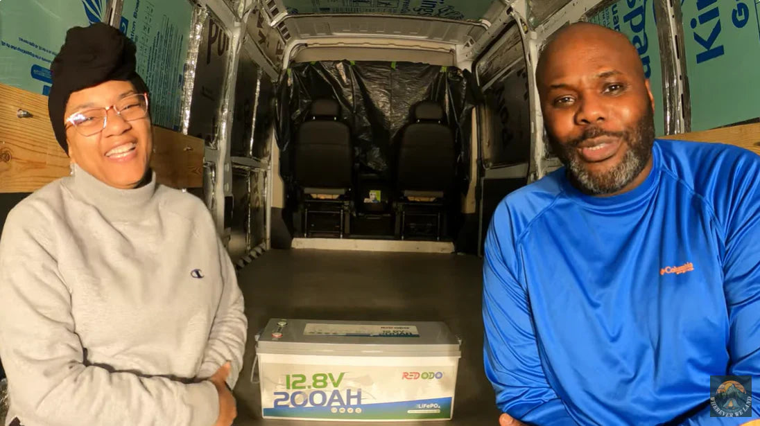 ¡Mejorando nuestra vida en la furgoneta: Instalación de la potente batería Redodo LiFePO4 de 200Ah en nuestra Ram ProMaster!